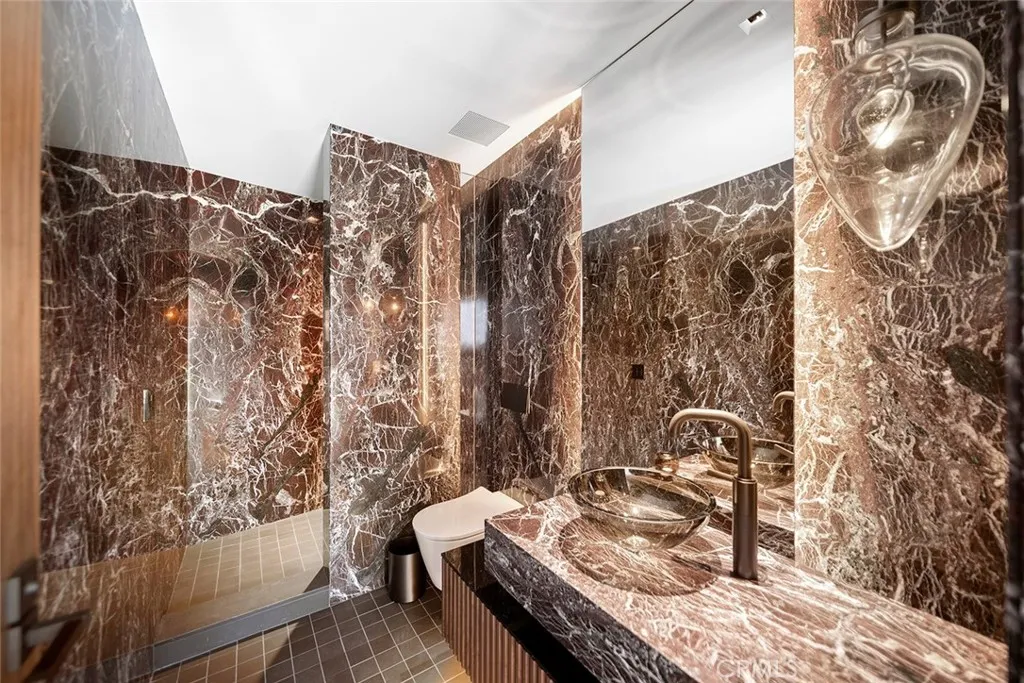 3 N La Senda, Laguna Beach, California 92651 home-pic-14