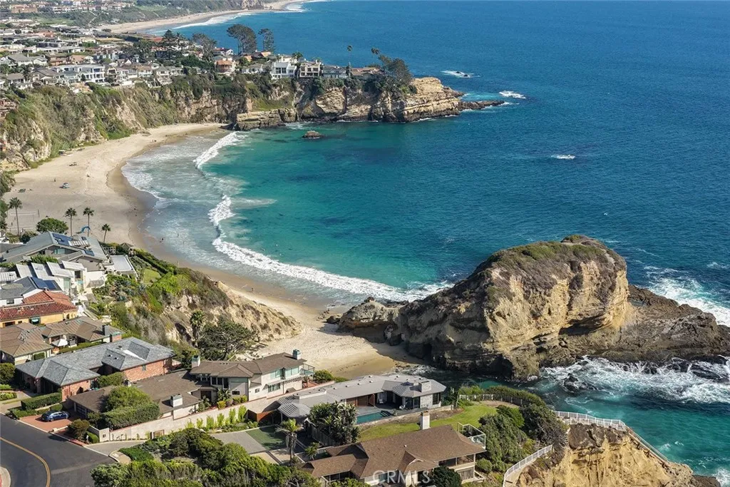3 N La Senda, Laguna Beach, California 92651 home-pic-28