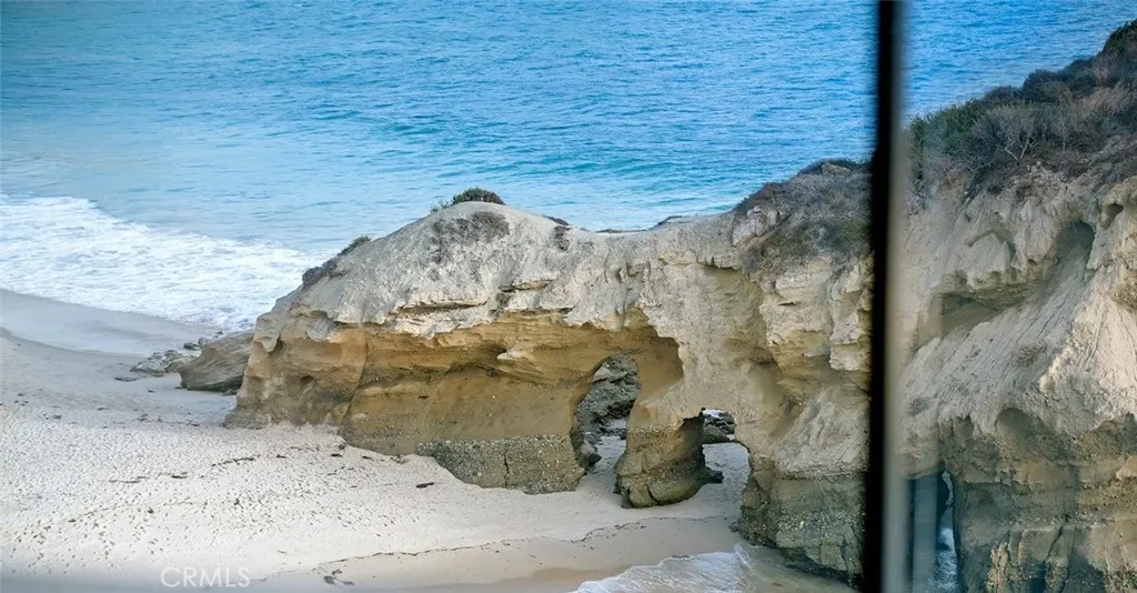 3 N La Senda, Laguna Beach, California 92651 home-pic-38