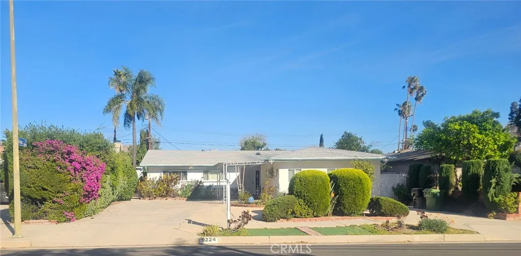 9224-9226 N Gothic Ave