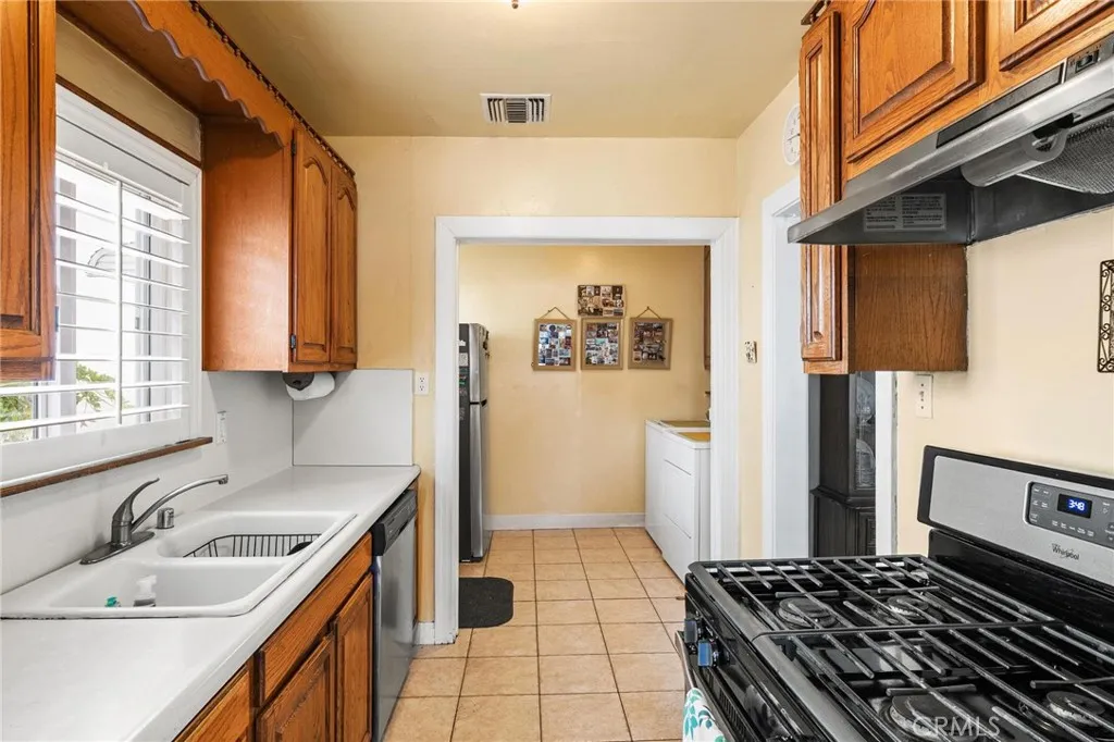 5436 5436 Norwich, Los Angeles, California 90032 home-pic-14