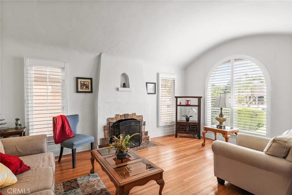 5436 5436 Norwich, Los Angeles, California 90032 home-pic-5