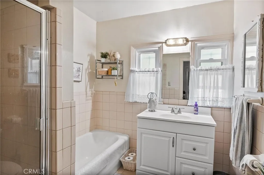 5436 5436 Norwich, Los Angeles, California 90032 home-pic-21