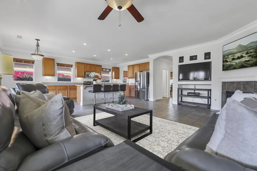 49355 Biery Street, Indio, California 92201 home-pic-4