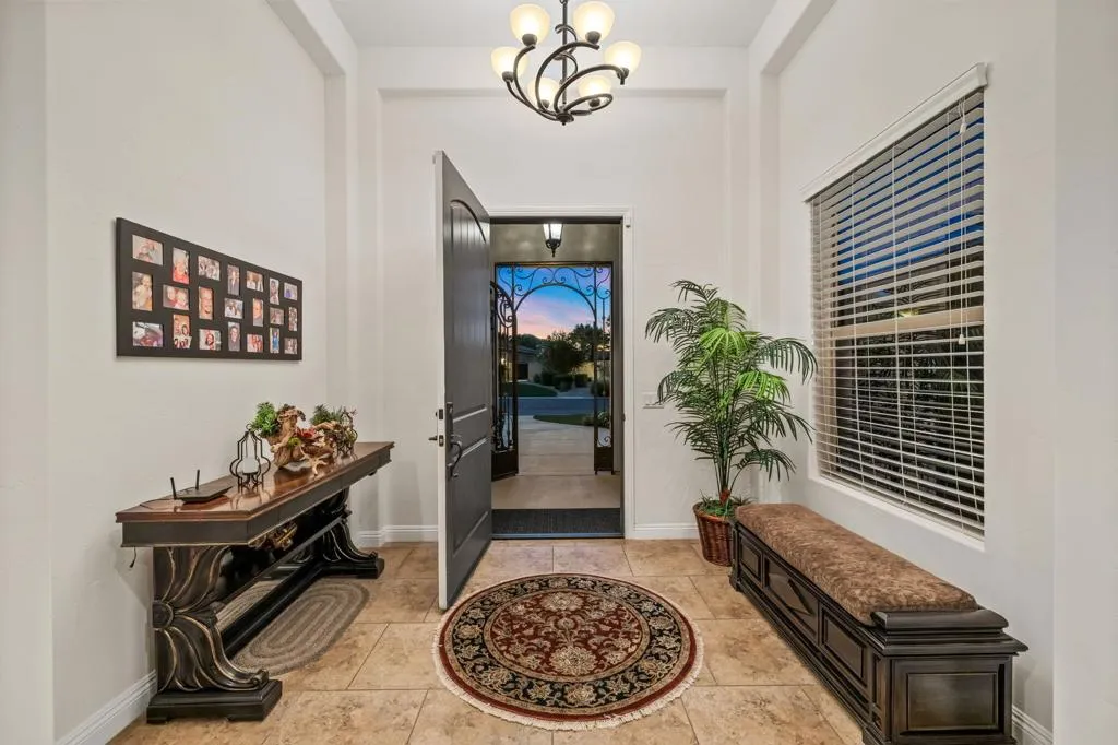 49286 Montpelier Drive, Indio, California 92201 home-pic-7