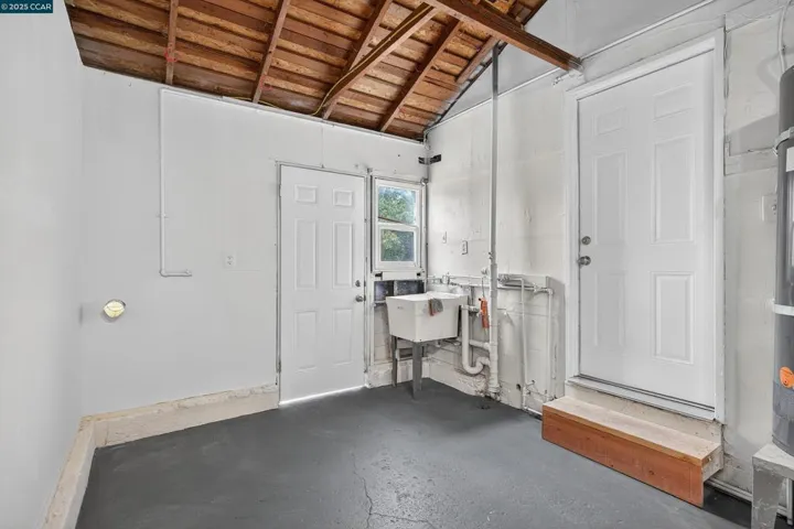 2921 Rollingwood Dr, San Pablo, California 94806