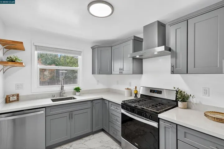 2921 Rollingwood Dr, San Pablo, California 94806