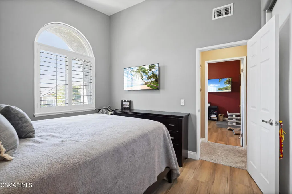 14291 Clemson Street, Moorpark, California 93021 home-pic-14