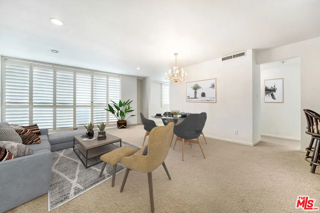 969 Hilgard Avenue 1002, Los Angeles, California 90024 home-pic-1