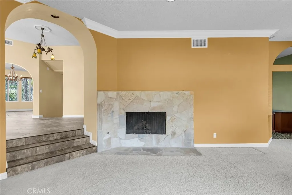 1249 Coronet Drive, Riverside, California 92506 home-pic-14