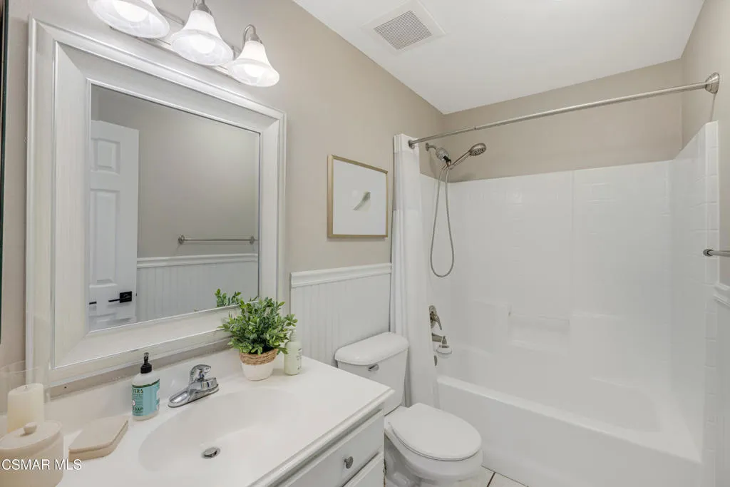 618 Kirkside Place, Simi Valley, California 93065 home-pic-28