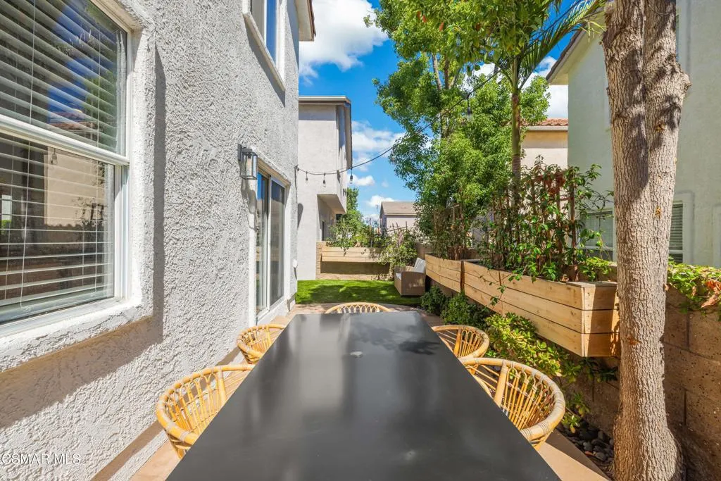 618 Kirkside Place, Simi Valley, California 93065 home-pic-35