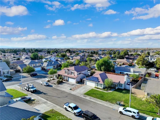 NEIGHBORHOOD