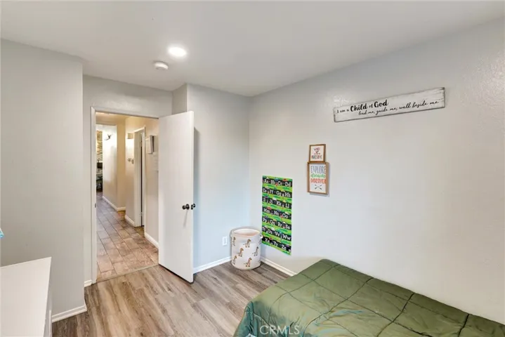 ROOM 2