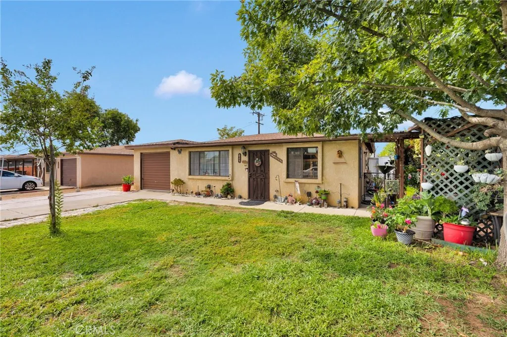 13315 Tacoma Dr, Moreno Valley, California 92553 home-pic-1