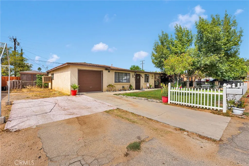 13315 Tacoma Dr, Moreno Valley, California 92553 home-pic-15