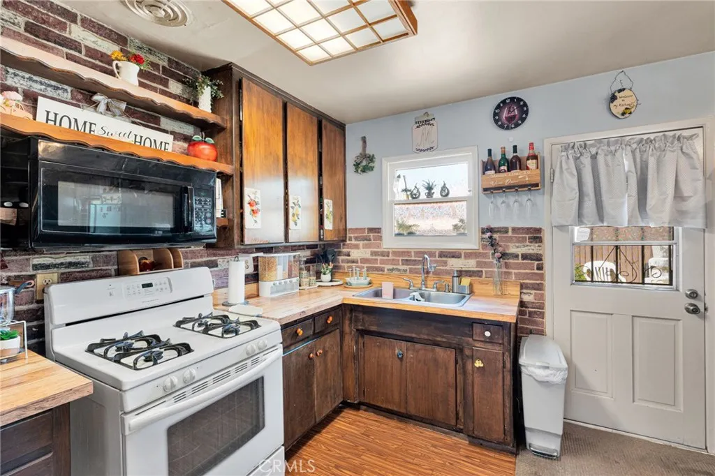 13315 Tacoma Dr, Moreno Valley, California 92553 home-pic-22
