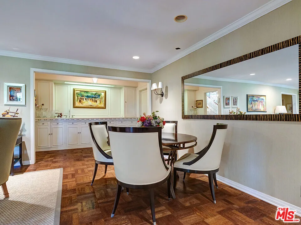 322 N June Street, Los Angeles, California 90004 home-pic-11