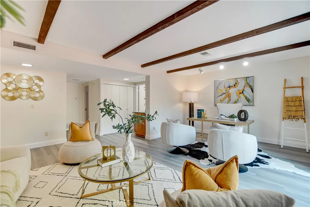 1749 Sunny Heights, Los Angeles, California 90065 home-pic-22