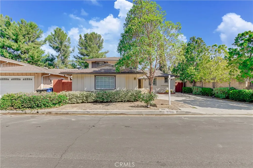 1749 Sunny Heights, Los Angeles, California 90065 home-pic-1