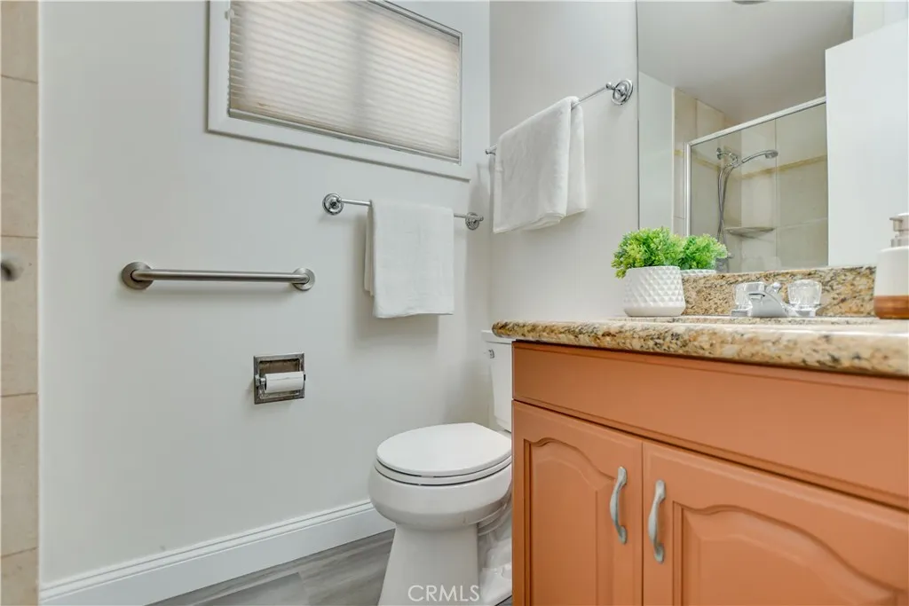 1749 Sunny Heights, Los Angeles, California 90065 home-pic-26