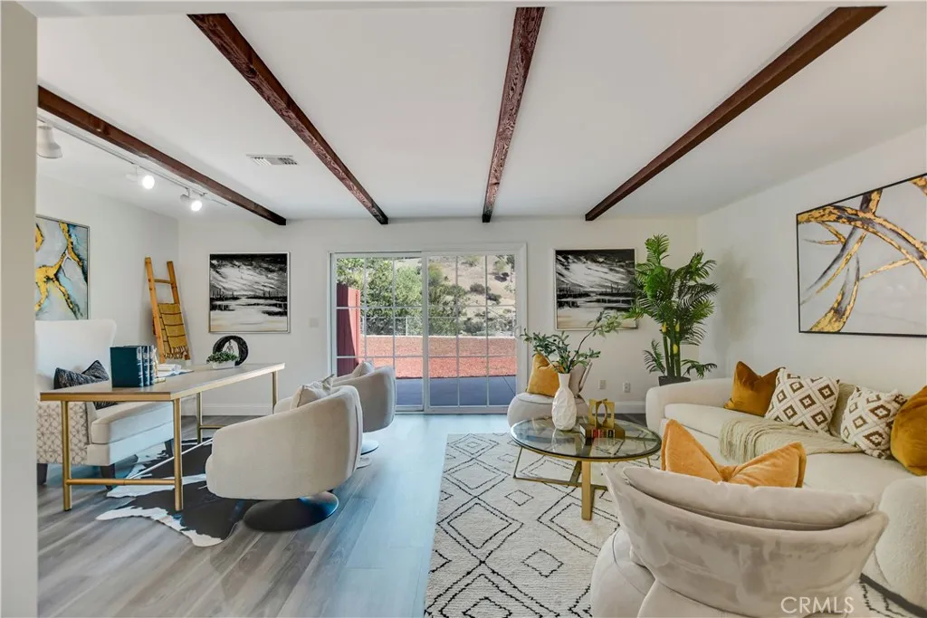 1749 Sunny Heights, Los Angeles, California 90065 home-pic-19