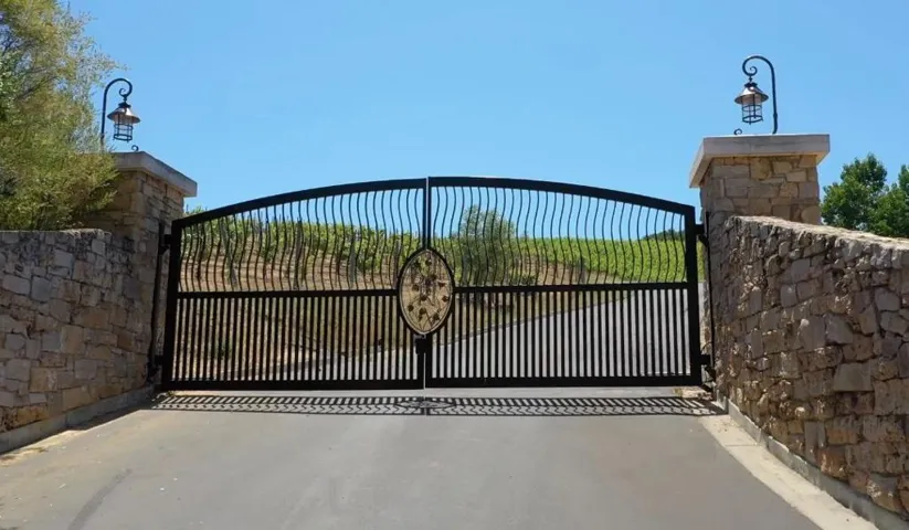 18650 Black Road, Los Gatos, California 95033