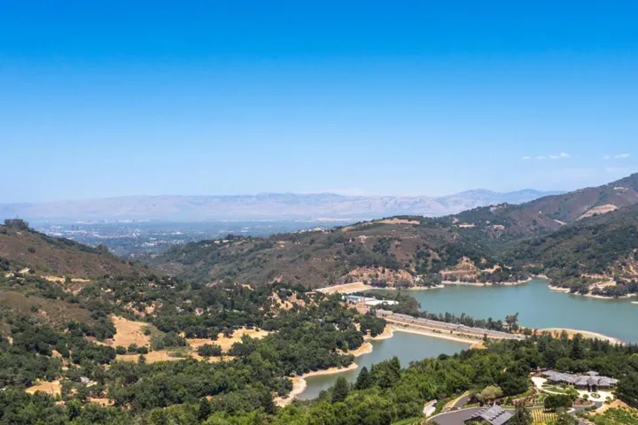 18650 Black Road, Los Gatos, California 95033