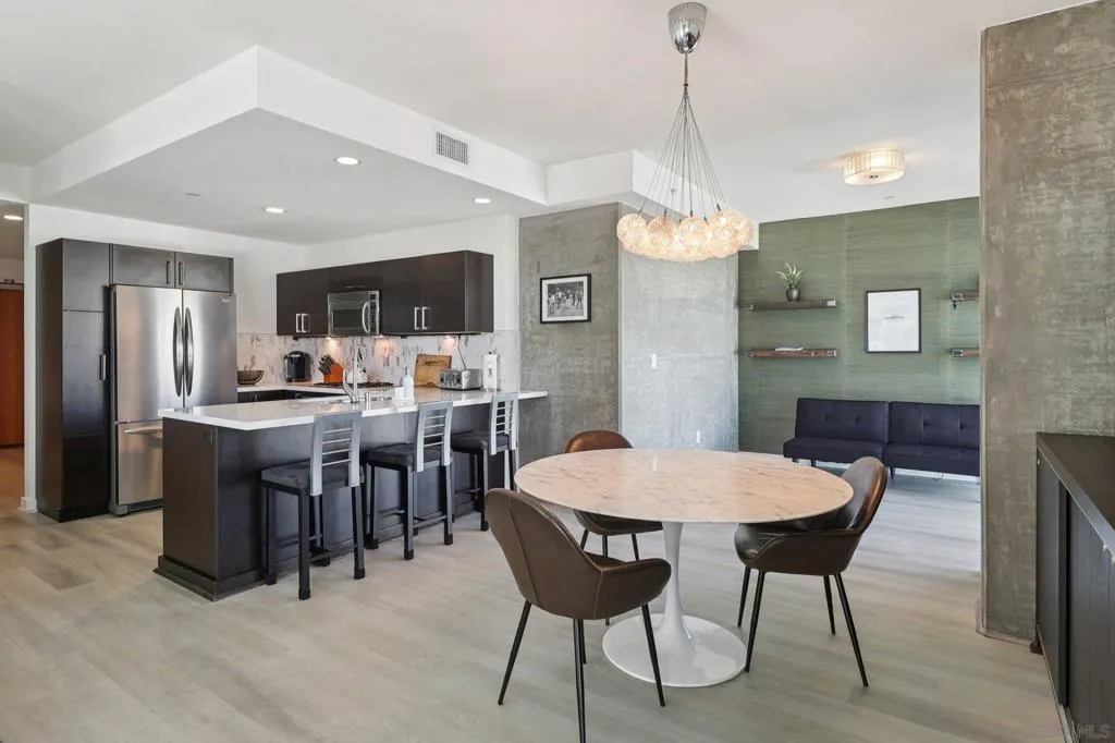 800 The Mark Ln 904, San Diego, California 92101 home-pic-14