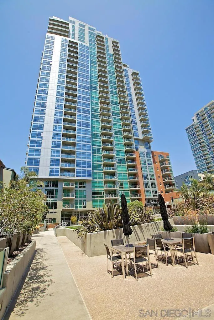 800 The Mark Ln 904, San Diego, California 92101 home-pic-39