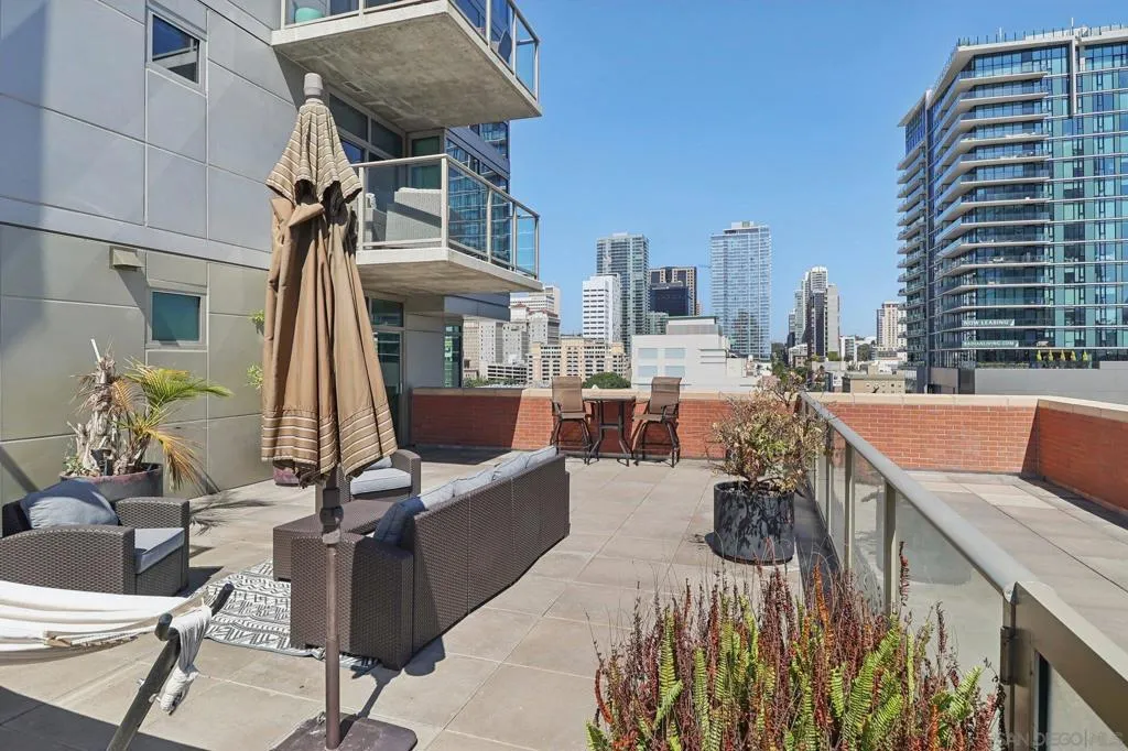800 The Mark Ln 904, San Diego, California 92101 home-pic-21