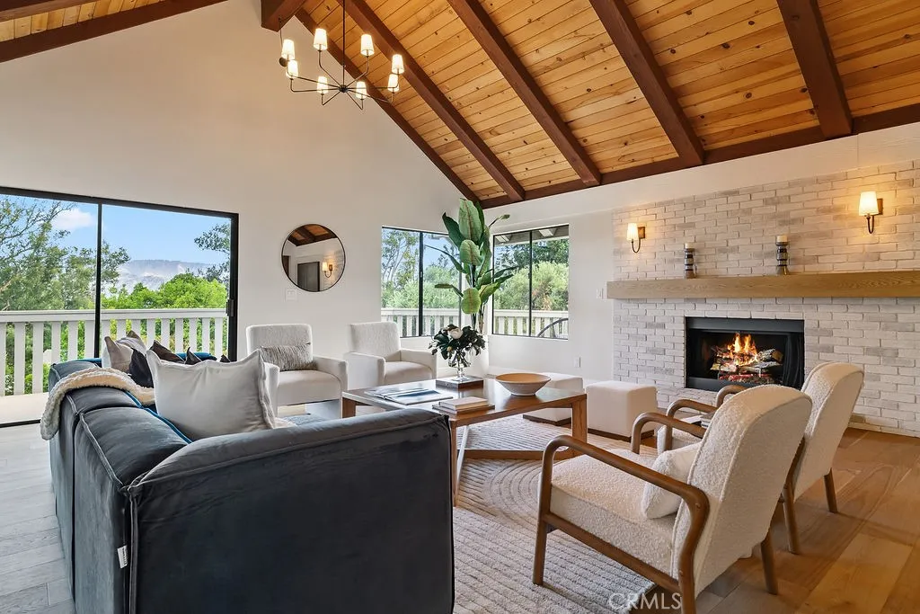 275 Fairview Road, Ojai, California 93023 home-pic-17