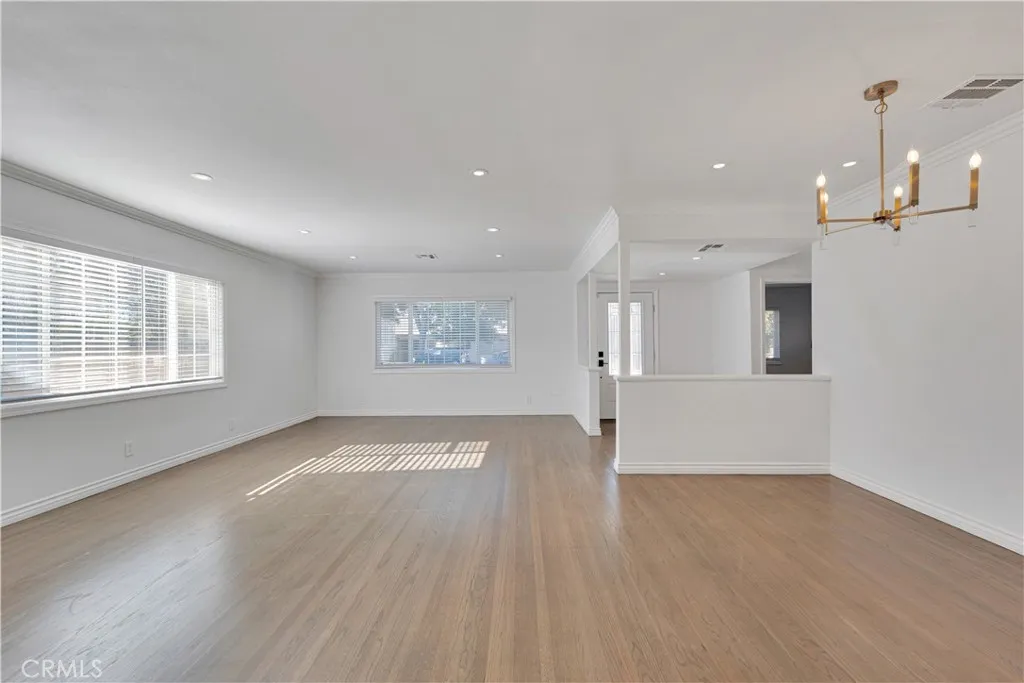 114 S Lamer Street, Burbank, California 91506 home-pic-5