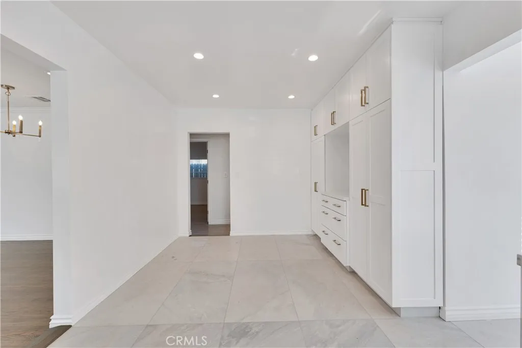 114 S Lamer Street, Burbank, California 91506 home-pic-30