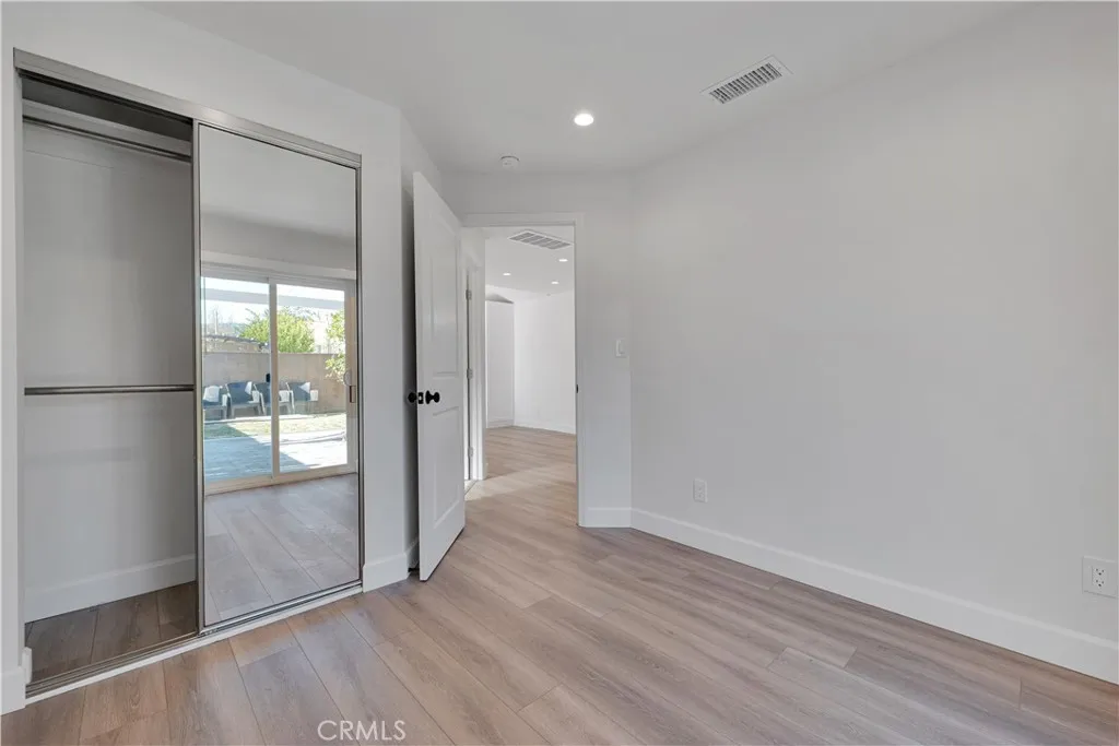 114 S Lamer Street, Burbank, California 91506 home-pic-41