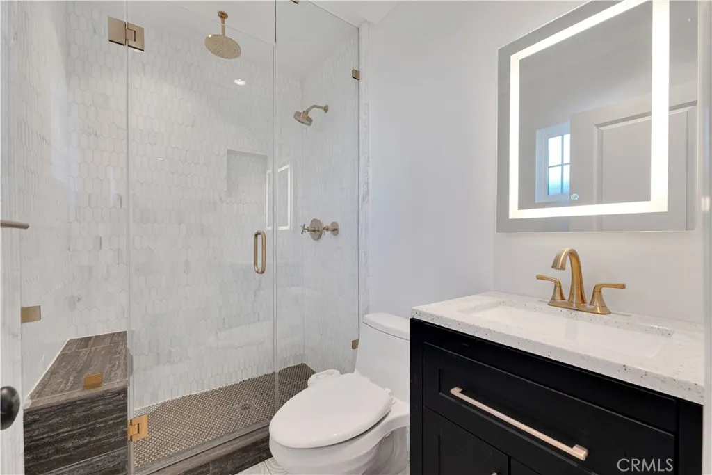 114 S Lamer Street, Burbank, California 91506 home-pic-15