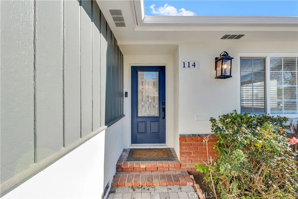 114 S Lamer Street, Burbank, California 91506 home-pic-1