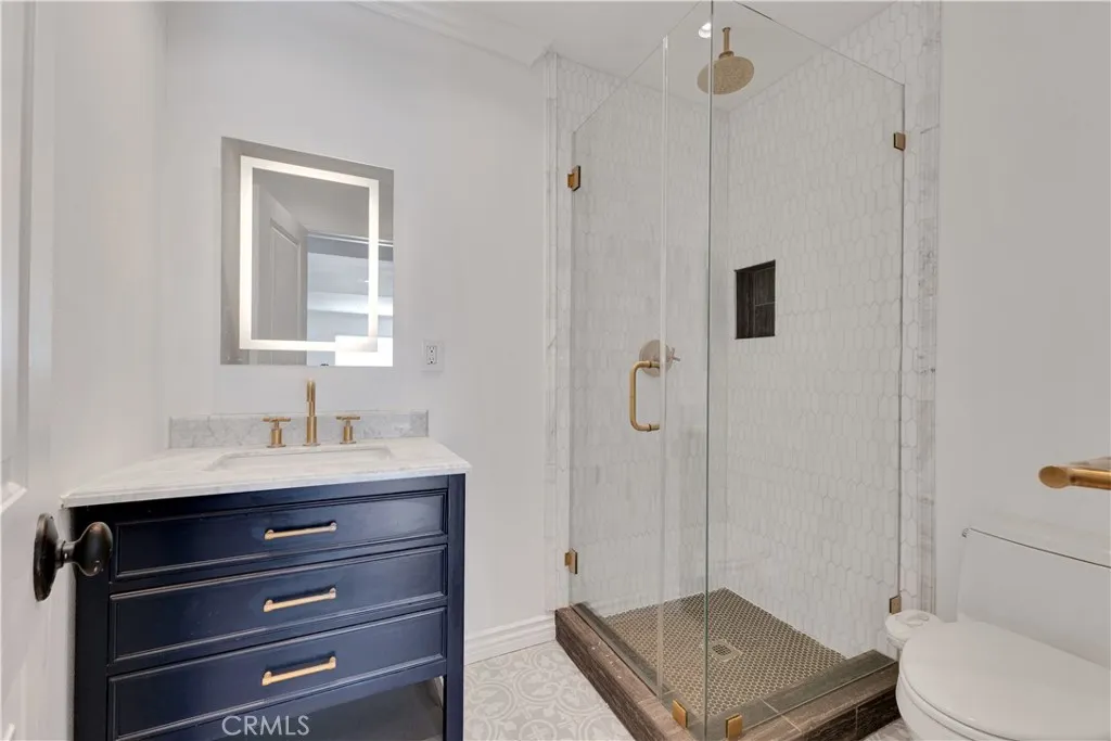 114 S Lamer Street, Burbank, California 91506 home-pic-19