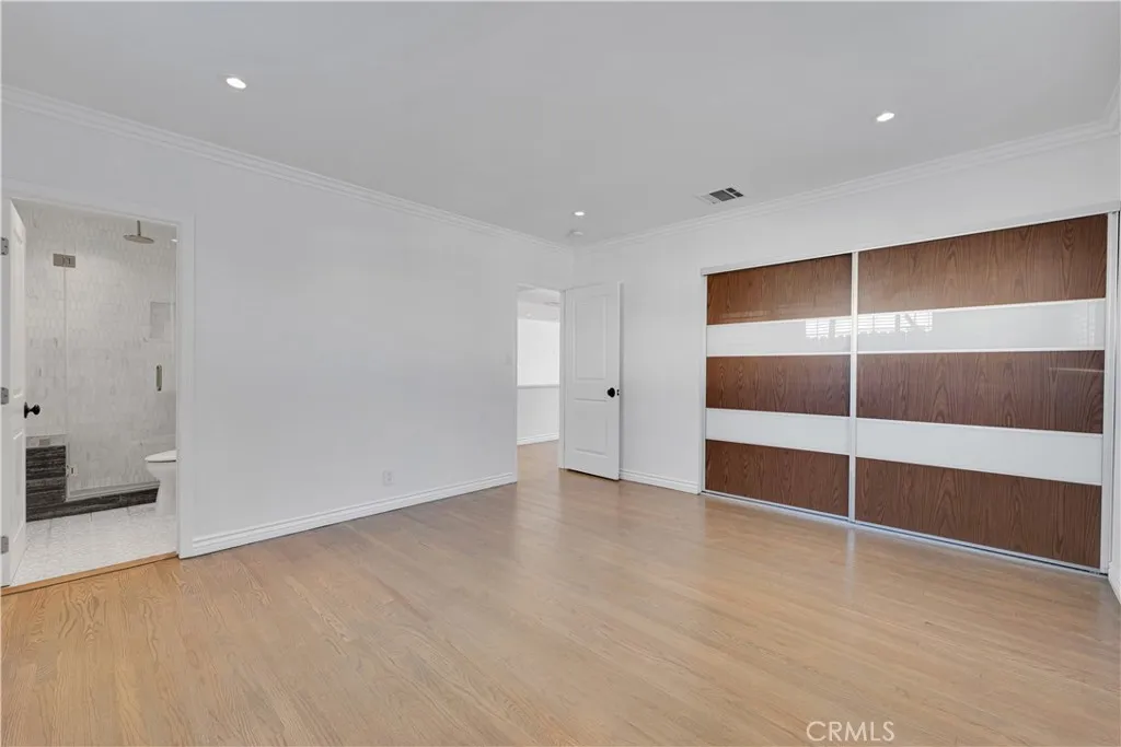 114 S Lamer Street, Burbank, California 91506 home-pic-14