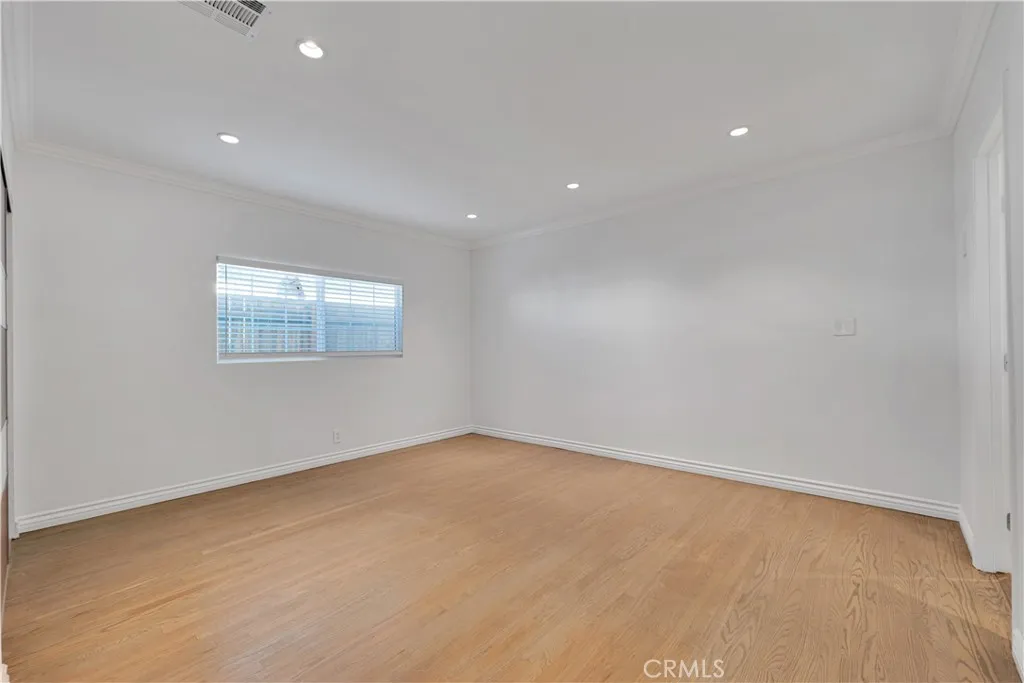 114 S Lamer Street, Burbank, California 91506 home-pic-10