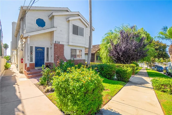 619 N Irena Avenue B, Redondo Beach, California 90277