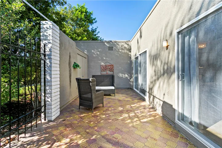 2044 Via Mariposa East A, Laguna Woods, California 92637