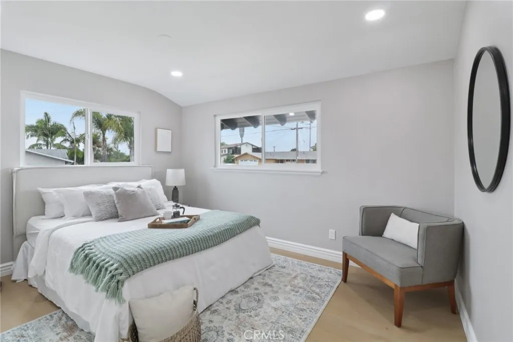 4203 Tolowa Street, San Diego, California 92117 home-pic-9