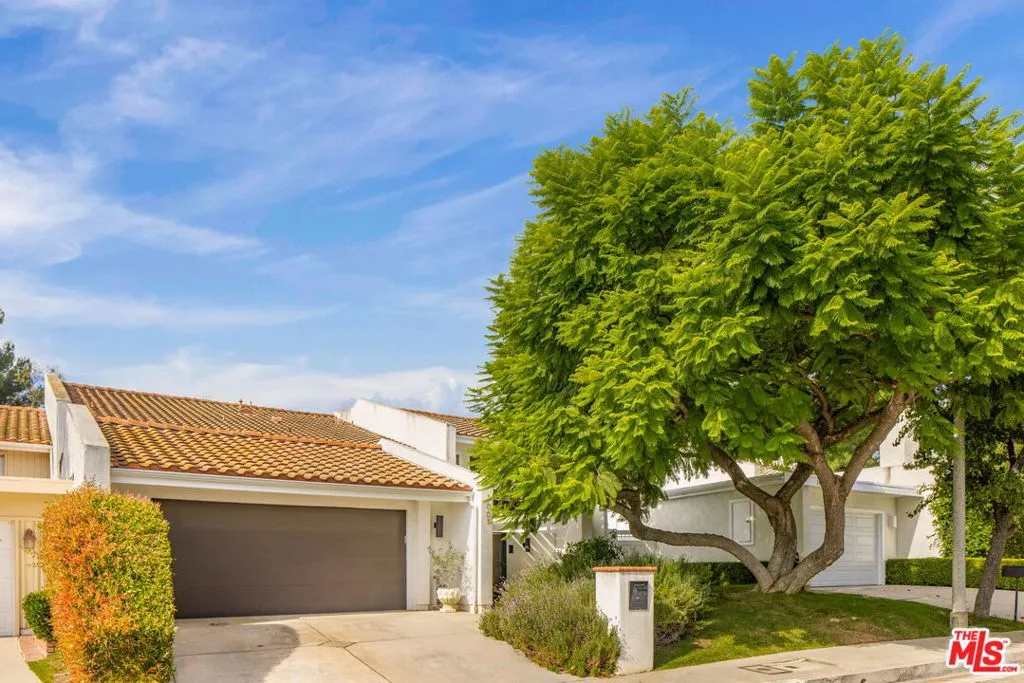 2661 Angelo Drive, Los Angeles, California 90077 home-pic-0