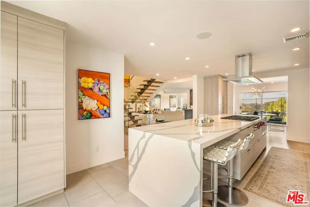 2661 Angelo Drive, Los Angeles, California 90077 home-pic-23