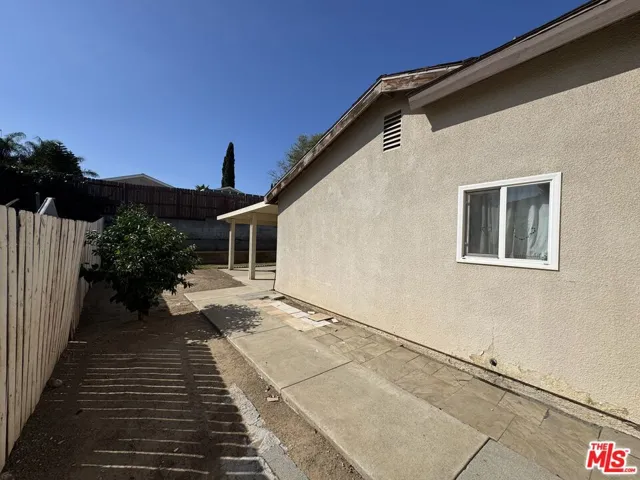 920 Burr Street, Corona, California 92882
