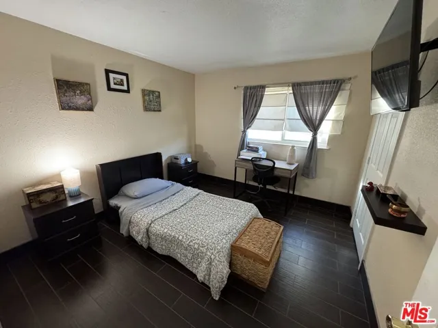 920 Burr Street, Corona, California 92882