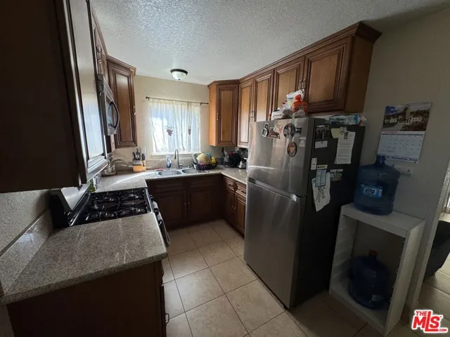 920 Burr Street, Corona, California 92882