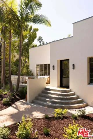 2449 N Commonwealth Avenue, Los Angeles, California 90027