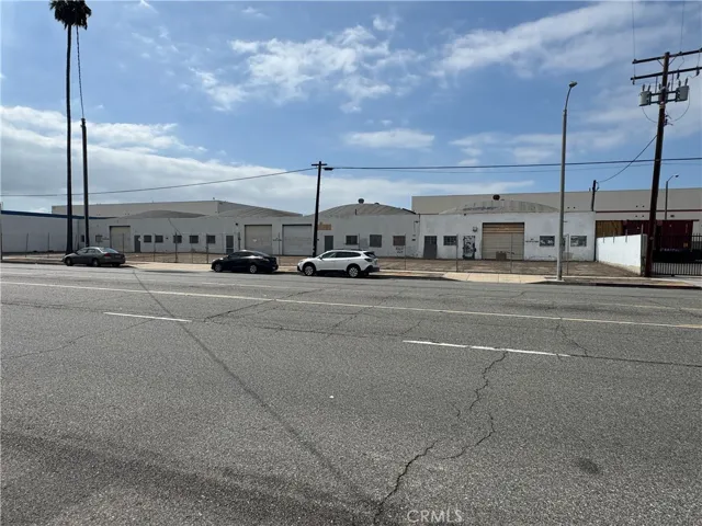 18121 S Broadway, Carson, California 90248